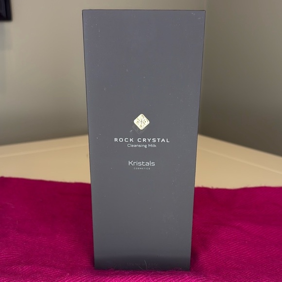 Rock Crystal Cleansing Milk - Picture 1 of 2